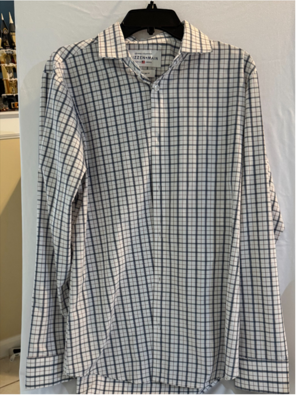 Men's Mizzen+Main Casual Button Down Shirt Large White Blue Plaid